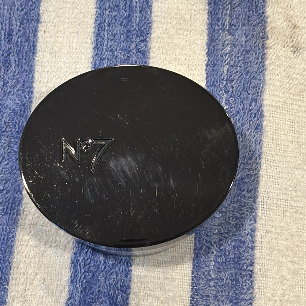 No 7 perfect light loose powder translucent